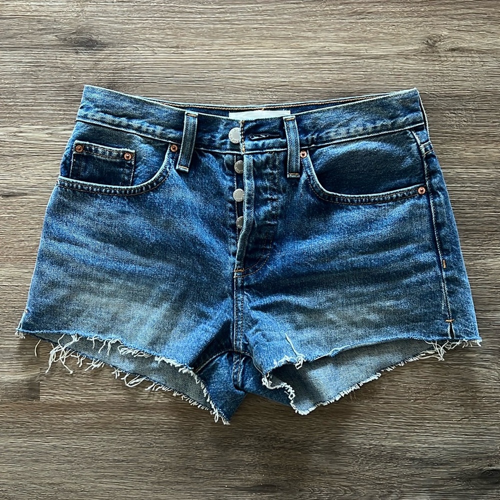 Denim Forum “The Yoko Short”